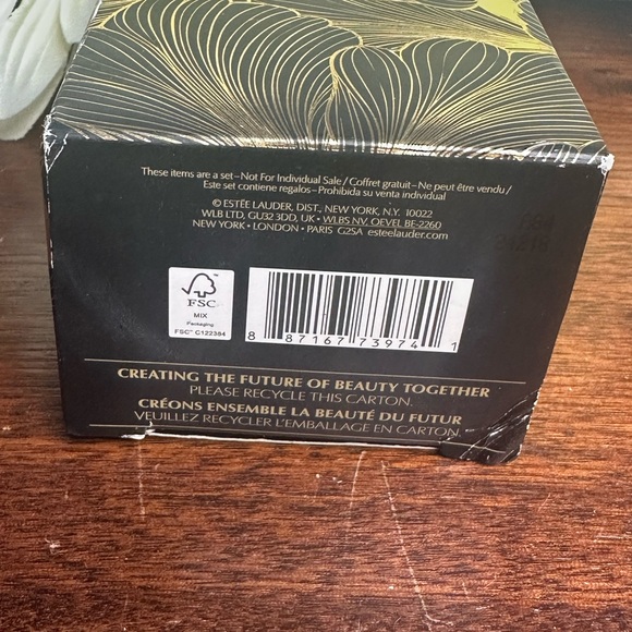 Estée Lauder 3-Pc Re-Nutriv Ultimate Diamond Gift Set NIB - Picture 11 of 12